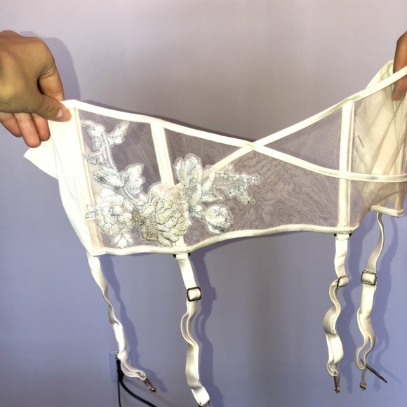 La Perla PEONY
Lingerie set S / 2 / 32C - Picture 9 of 16